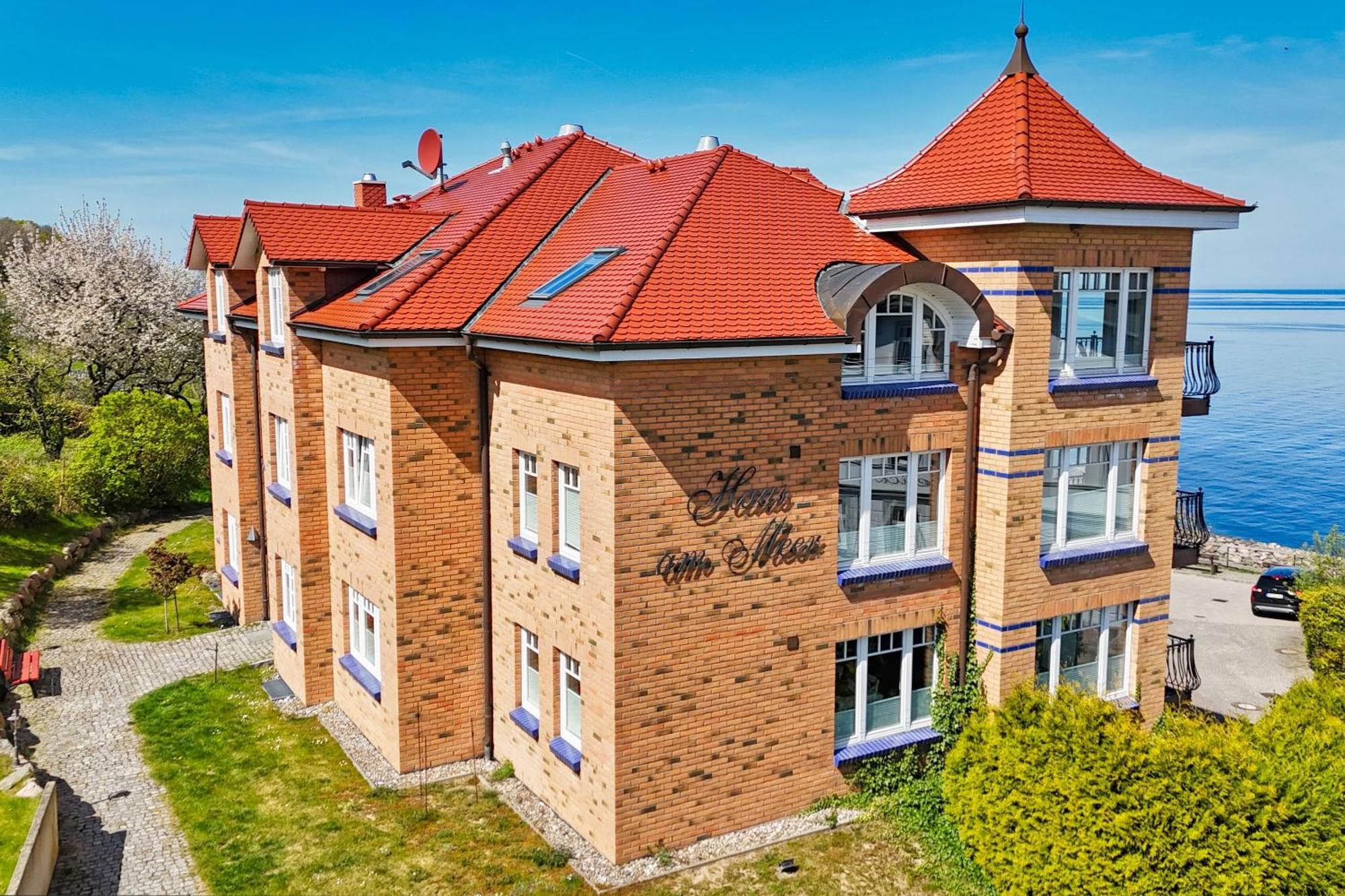 Ferienwohnung Mit Traumhaftem Meerblick - Haus Am Meer Fewo 02 Lohme Exterior photo